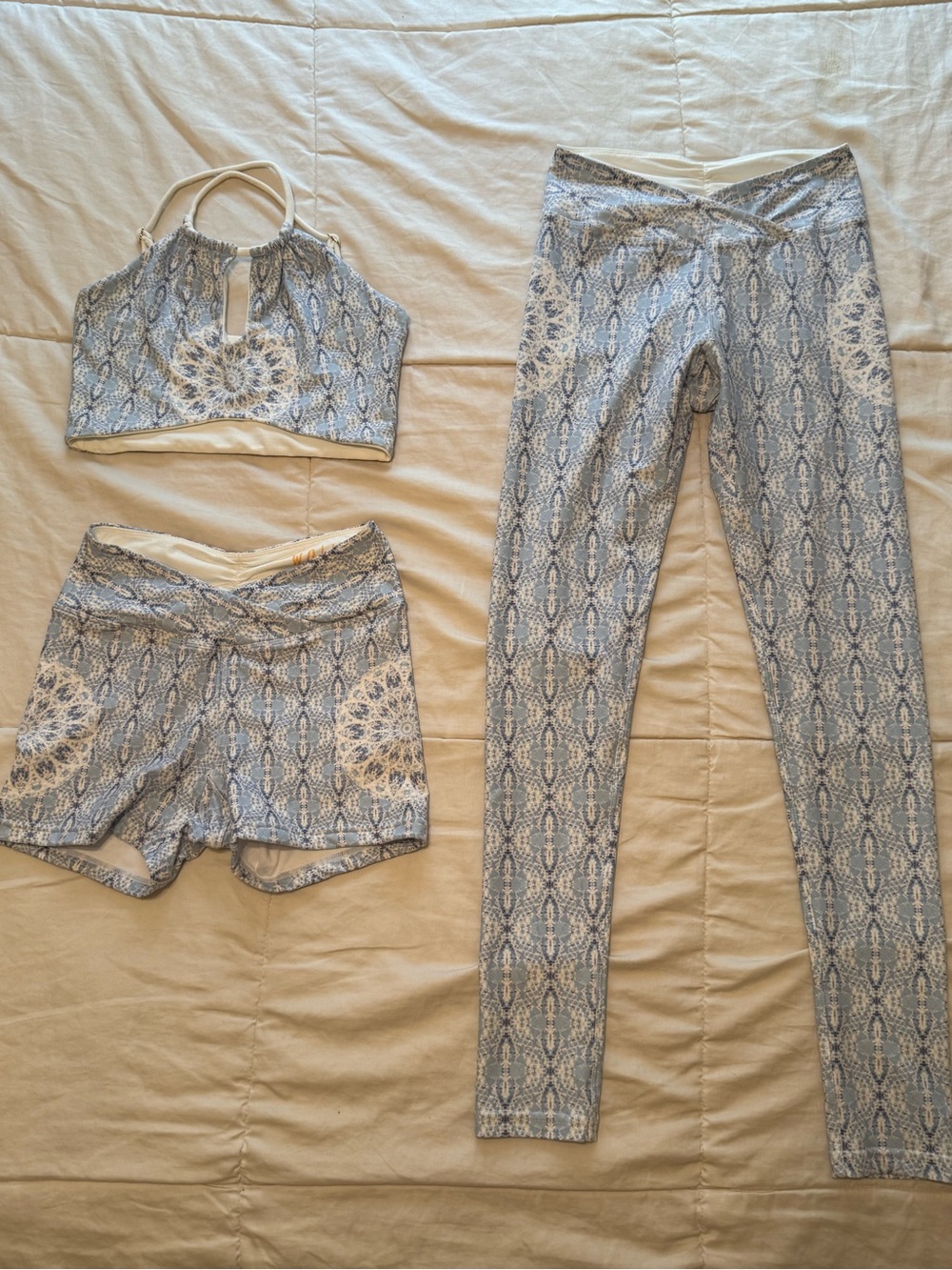 Wolven Women's matching yoga set